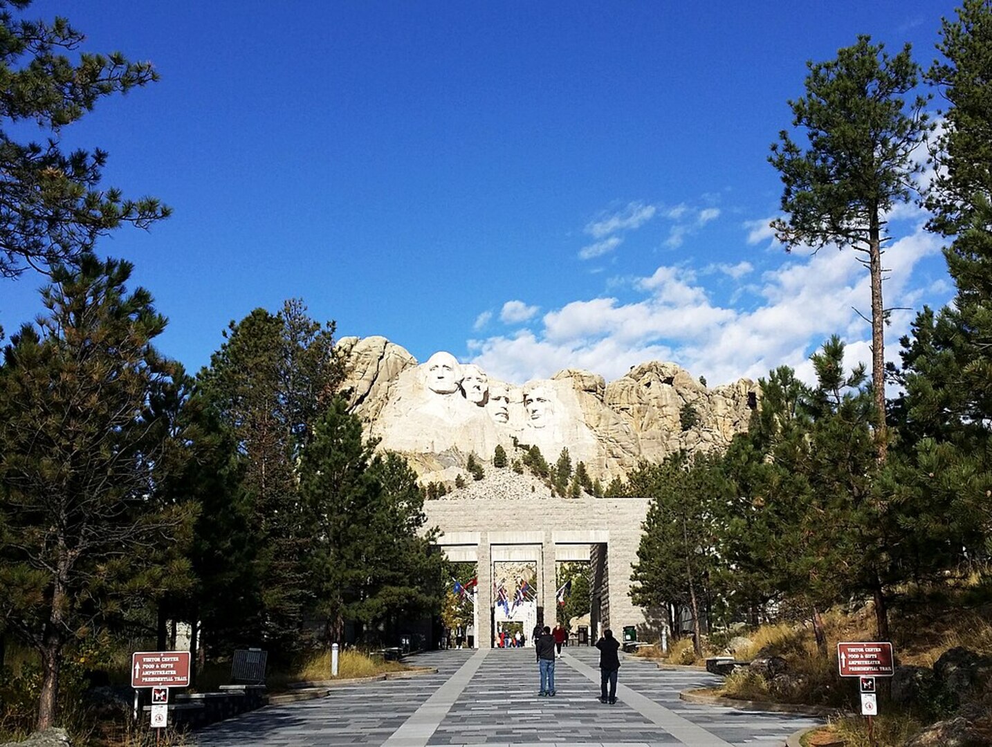 Presidential Trail Walkway Mount Rushmore